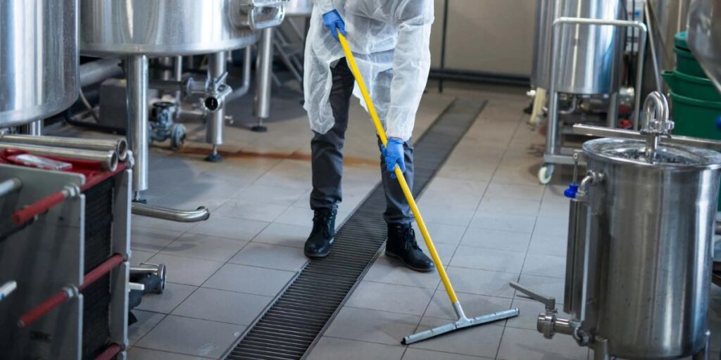 Cost of Neglecting Warehouse Cleaning Services